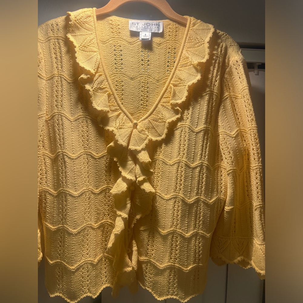 Yellow St. John Collection Size 8 Button Down Swe… - image 1